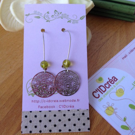 8 € Dormeuses Estampe métal + Perle Péridot 6mm